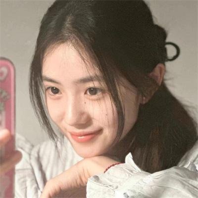 红色白鹦鹉